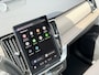 Volvo XC90 T8 Plug-in hybrid AWD Ultra Dark | Panorama | Luchtvering | B&W | Massage + Ventilatie | Alcantara hemel