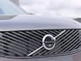 Volvo XC90 T8 Plug-in hybrid AWD Ultra Dark | Panorama | Luchtvering | B&W | Massage + Ventilatie | Alcantara hemel