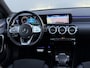 Mercedes-Benz A-klasse 250 e AMG Night Premium Plus | Panorama | Sfeer | 360 Cam | Distronic | Apple CarPlay