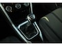 Volkswagen T-Roc 1.0 TSI 110pk Life 75 Edition | Allseason Banden | Apple CarPlay & Android Auto | Active Info Display