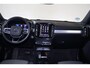 Volvo XC40 B3 Core - Parkeercamera achter - Verwarmde voorstoelen & stuur - Parkeersensoren voor & achter - Cruise control - Apple Carplay - Extra getint glas - Inklapbare trekhaak - 18' LMV