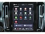 Volvo XC40 B3 Core - Parkeercamera achter - Verwarmde voorstoelen & stuur - Parkeersensoren voor & achter - Cruise control - Apple Carplay - Extra getint glas - Inklapbare trekhaak - 18' LMV