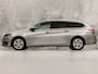 Peugeot 308 SW 1.2 PureTech Premium Sport Automaat 131Pk (PANORAMADAK, APPLE CARPLAY, GROOT NAVI, LEDER, 360 CAMERA, SPORTSTOELEN, CRUISE, KEYLESS, NIEUWE APK, NIEUWSTAAT)
