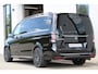 Mercedes-Benz EQV 300 L2 / AMG / Luchtvering / 7-Persoons / 360 Camera / Vol Opties / NIEUWSTAAT
