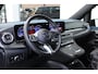 Mercedes-Benz EQV 300 L2 / AMG / Luchtvering / 7-Persoons / 360 Camera / Vol Opties / NIEUWSTAAT