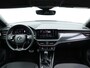 Skoda Scala 1.5 TSI Sport Business | Adaptieve cruise control | Panoramisch glazen dak | Parkeersensoren | Apple carplay/Android auto | Climate control |