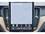 Volvo XC60 T6 Recharge AWD Plus Bright - Panorama/schuifdak - IntelliSafe Assist & Surround - 360º Camera - Harman/Kardon audio - Adaptieve LED koplampen - Verwarmde voorstoelen, stuur & achterbank - Parkeersensoren voor & achter - Elektr. bedienb. voorstoelen met geheugen - Head up display - Draadloze tel. lader - Extra getint glas - 19' LMV