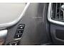 Volvo V90 T6 Recharge AWD Plus Bright - Panorama/schuifdak - IntelliSafe Assist & Surround - 360º Camera - Harman/Kardon audio - Verwarmde voorstoelen, stuur & achterbank - Parkeersensoren voor & achter - Elektr. bedienb. voorstoelen met geheugen - Head up display - Extra getint glas - 19' LMV