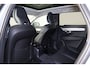 Volvo V90 T6 Recharge AWD Plus Bright - Panorama/schuifdak - IntelliSafe Assist & Surround - 360º Camera - Harman/Kardon audio - Verwarmde voorstoelen, stuur & achterbank - Parkeersensoren voor & achter - Elektr. bedienb. voorstoelen met geheugen - Head up display - Extra getint glas - 19' LMV