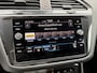 Volkswagen Tiguan R-Line eHybrid | Trekhaak | Camera | ACC | IQ light |