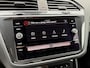 Volkswagen Tiguan R-Line eHybrid | Trekhaak | Camera | ACC | IQ light |