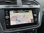 Volkswagen Tiguan R-Line eHybrid | Trekhaak | Camera | ACC | IQ light |