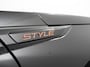 Peugeot 2008 1.2 Hybrid 145 Style Automaat Climate control Cruise control Apple Carplay/ Android Auto led Lichtmetalen velgen Parkeersensoren