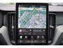 Volvo XC60 T8 Recharge AWD Plus Black Edition - Panorama/schuifdak - IntelliSafe Assist & Surround - 360º Camera - Harman/Kardon audio - Adaptieve LED koplampen - Verwarmde voorstoelen, stuur & achterbank - Parkeersensoren voor & achter - Elektr. bedienb. voorstoelen met geheugen - Head up display - Draadloze tel. lader - Extra getint glas - Inklapbare trekhaak - 21' LMV