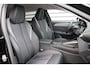 Peugeot 408 1.6 HYBRID 225PK ALLURE AVANTAGE AUTOMAAT / NAVI / LEDER / LED / PDC / 19" LMV / 360 CAMERA / KEYLESS / ADAPT. CRUISECONTROL / 1E EIGENAAR / NIEUWSTAAT !