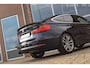 BMW 3-Serie Gran Turismo 320i High Executive | Sport Line | NL auto | Keyless entry | Panoramadak | Xenon | HiFi audio | Navigatie Professional | Cruise control | M-sportstuur | PDC