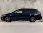 Volkswagen Golf Variant 1.0 TSI Sportline 116Pk Automaat (GROOT NAVI, APPLE CARPLAY, CLIMATE, ADAPTIVE CRUISE, PARKEERSENSOREN, LM VELGEN, NIEUWE APK, NIEUWSTAAT)