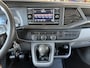 Volkswagen Transporter 2.0 TDI L2H1 Sortimo Kastinrichting Trekhaak 2200kg trekgewicht Airco Cruise controle Telefoonverbinding Apple carplay Euro 6