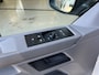 Volkswagen Transporter 2.0 TDI L2H1 Sortimo Kastinrichting Trekhaak 2200kg trekgewicht Airco Cruise controle Telefoonverbinding Apple carplay Euro 6