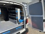 Volkswagen Transporter 2.0 TDI L2H1 Sortimo Kastinrichting Trekhaak 2200kg trekgewicht Airco Cruise controle Telefoonverbinding Apple carplay Euro 6