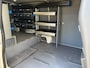 Volkswagen Transporter 2.0 TDI L2H1 Sortimo Kastinrichting Trekhaak 2200kg trekgewicht Airco Cruise controle Telefoonverbinding Apple carplay Euro 6