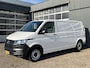 Volkswagen Transporter 2.0 TDI L2H1 Sortimo Kastinrichting Trekhaak 2200kg trekgewicht Airco Cruise controle Telefoonverbinding Apple carplay Euro 6