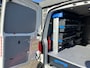 Volkswagen Transporter 2.0 TDI L2H1 Sortimo Kastinrichting Trekhaak 2200kg trekgewicht Airco Cruise controle Telefoonverbinding Apple carplay Euro 6