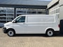 Volkswagen Transporter 2.0 TDI L2H1 Sortimo Kastinrichting Trekhaak 2200kg trekgewicht Airco Cruise controle Telefoonverbinding Apple carplay Euro 6