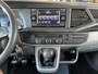 Volkswagen Transporter 2.0 TDI L2H1 Sortimo Kastinrichting Trekhaak 2200kg trekgewicht Airco Cruise controle Telefoonverbinding Apple carplay Euro 6
