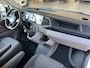 Volkswagen Transporter 2.0 TDI L2H1 Sortimo Kastinrichting Trekhaak 2200kg trekgewicht Airco Cruise controle Telefoonverbinding Apple carplay Euro 6