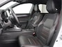 Renault Arkana 1.6 E-Tech Hybrid 145 R.S. Line | Panoramadak | Leder/Alcantara | Trekhaak | Stoelverwarming | Adaptive cruise | Camera | Carplay | Keyless | Park Assist | Full LED | Navigatie | Stuurverwarming