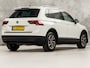 Volkswagen Tiguan 1.5 TSI Highline Sport 150Pk Automaat (PANORAMADAK, GROOT NAVI, CLIMATE, STOELVERWARMING, SPORTSTOELEN, PARKEERSENSOREN, ADAPTIVE CRUISE, NIEUWSTAAT)