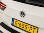 Volkswagen Tiguan 1.5 TSI Highline Sport 150Pk Automaat (PANORAMADAK, GROOT NAVI, CLIMATE, STOELVERWARMING, SPORTSTOELEN, PARKEERSENSOREN, ADAPTIVE CRUISE, NIEUWSTAAT)