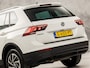 Volkswagen Tiguan 1.5 TSI Highline Sport 150Pk Automaat (PANORAMADAK, GROOT NAVI, CLIMATE, STOELVERWARMING, SPORTSTOELEN, PARKEERSENSOREN, ADAPTIVE CRUISE, NIEUWSTAAT)