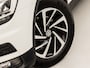 Volkswagen Tiguan 1.5 TSI Highline Sport 150Pk Automaat (PANORAMADAK, GROOT NAVI, CLIMATE, STOELVERWARMING, SPORTSTOELEN, PARKEERSENSOREN, ADAPTIVE CRUISE, NIEUWSTAAT)