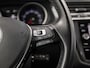 Volkswagen Tiguan 1.5 TSI Highline Sport 150Pk Automaat (PANORAMADAK, GROOT NAVI, CLIMATE, STOELVERWARMING, SPORTSTOELEN, PARKEERSENSOREN, ADAPTIVE CRUISE, NIEUWSTAAT)