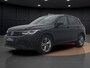 Volkswagen Tiguan 1.4 TSI eHybrid R-Line | Trekhaak | Camera | Side Assist | ACC | Elek. Achterklep | Stuur-/Stoelverwarming V+A | Black Style | Matrix LED | 20'' |