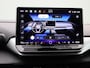 Volkswagen ID.4 Pro 77 kWh | Navigatie | Apple Carplay | Adaptieve cruise control | Stoelverwarming | Stuur verwarming | Climate control | Parkeersensoren |