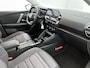 Citroën E-C4 You 50 kWh 136pk | Navigatie via Apple Carplay / Android Auto | Achteruitrijcamera | Climate Control | Cruise Control | Parkeersensoren | DAB+ radio | Armsteun | Stof/kunstlederen comfortstoelen | Volledig digitaal instrumentenpaneel | Adaptief demping systeem | 18” lichtmetalen velgen |