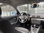 BMW 1-Serie 120i Executive Aut6 | 17 inch | Sportstoelen | Stoelverwarming