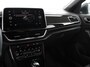 Volkswagen T-Roc 1.5 eTsi R-Line Edition Automaat Navigatie Apple Carplay/Android Auto Camera Parkeersensoren Adaptive Cruise Control Stoelverwarming Virtual Cockpit Elektrische achterklep Getinte ramen Climate Control