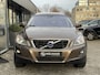 Volvo XC60 3.0 T6 AWD Momentum Youngtimer | Leder | Stoelverwarming | 18 inch