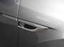 Volkswagen T-Roc 1.5 eTsi R-Line Edition Automaat Navigatie Apple Carplay/Android Auto Camera Parkeersensoren Adaptive Cruise Control Stoelverwarming Virtual Cockpit Elektrische achterklep Getinte ramen Climate Control