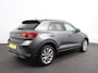 Volkswagen T-Roc 1.5 eTsi R-Line Edition Automaat Navigatie Apple Carplay/Android Auto Camera Parkeersensoren Adaptive Cruise Control Stoelverwarming Virtual Cockpit Elektrische achterklep Getinte ramen Climate Control