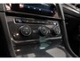 Volkswagen Golf 1.0 TSI Highline R Line | Schuifdak