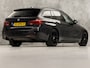 BMW 3-Serie Touring 318i M Sport Automaat (GROOT NAVI, M PAKKET, BLACK PACK, VIRTUAL COCKPIT, GETINT GLAS, LEDER, SPORTSTOELEN, STOELVERWARMING, PARKEERSENSOREN, NIEUWSTAAT)