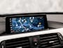 BMW 3-Serie Touring 318i M Sport Automaat (GROOT NAVI, M PAKKET, BLACK PACK, VIRTUAL COCKPIT, GETINT GLAS, LEDER, SPORTSTOELEN, STOELVERWARMING, PARKEERSENSOREN, NIEUWSTAAT)