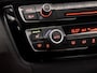 BMW 3-Serie Touring 318i M Sport Automaat (GROOT NAVI, M PAKKET, BLACK PACK, VIRTUAL COCKPIT, GETINT GLAS, LEDER, SPORTSTOELEN, STOELVERWARMING, PARKEERSENSOREN, NIEUWSTAAT)