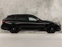 BMW 3-Serie Touring 318i M Sport Automaat (GROOT NAVI, M PAKKET, BLACK PACK, VIRTUAL COCKPIT, GETINT GLAS, LEDER, SPORTSTOELEN, STOELVERWARMING, PARKEERSENSOREN, NIEUWSTAAT)
