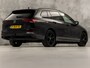 Volkswagen Golf Variant 1.0 TSI Life Sport (APPLE CARPLAY, GROOT NAVI, CAMERA, MEMORY SEAT, ALCANTARA, GETINT GLAS, SPORTSTOELEN, STUUR/STOELVERWARMING, TREKHAAK, NIEUWE APK, NIEUWSTAAT)